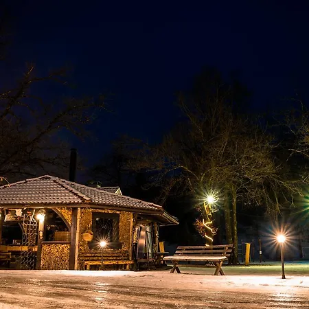 Holiday park Glamping Pibernik - Pr' Hostar Bled