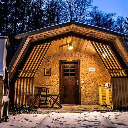 Holiday park Glamping Pibernik - Pr' Hostar Bled
