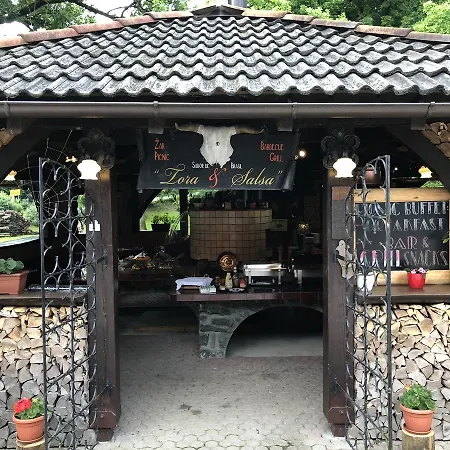 Glamping Pibernik - Pr' Hostar Holiday park Bled