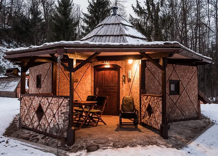 Glamping Pibernik - Pr' Hostar 3*