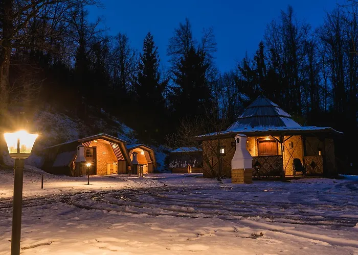 База отдыха Glamping Pibernik - Pr' Hostar 3*