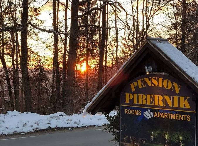 Glamping Pibernik - Pr' Hostar База отдыха 3*