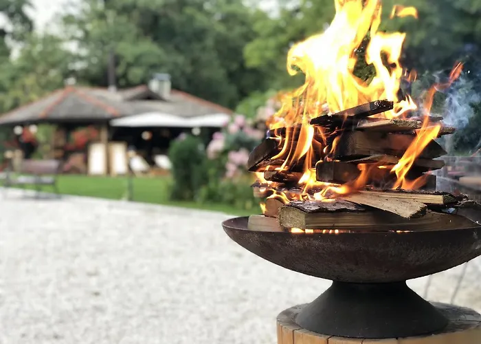 Parco vacanze Glamping Pibernik - Pr' Hostar Bled