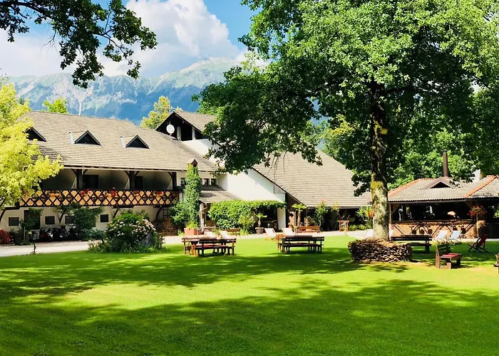 Glamping Pibernik - Pr' Hostar 3*