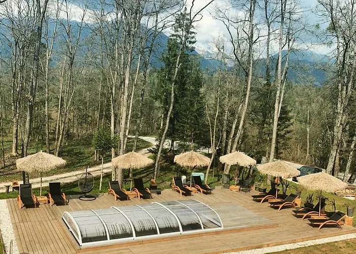 Glamping Pibernik - Pr' Hostar База отдыха