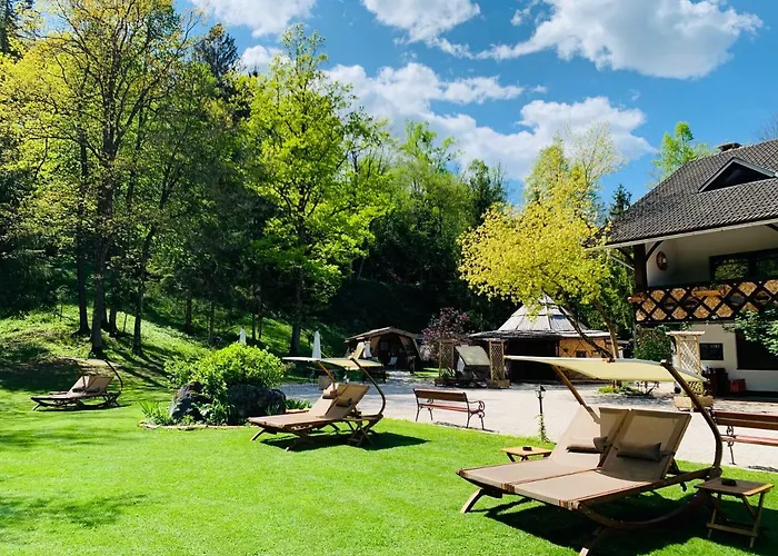 Parco vacanze Glamping Pibernik - Pr' Hostar 3*